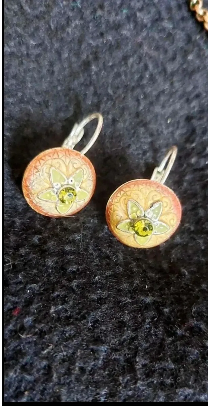 Parure Collier et boucles d'oreilles Fantaisie - photo numéro 3
