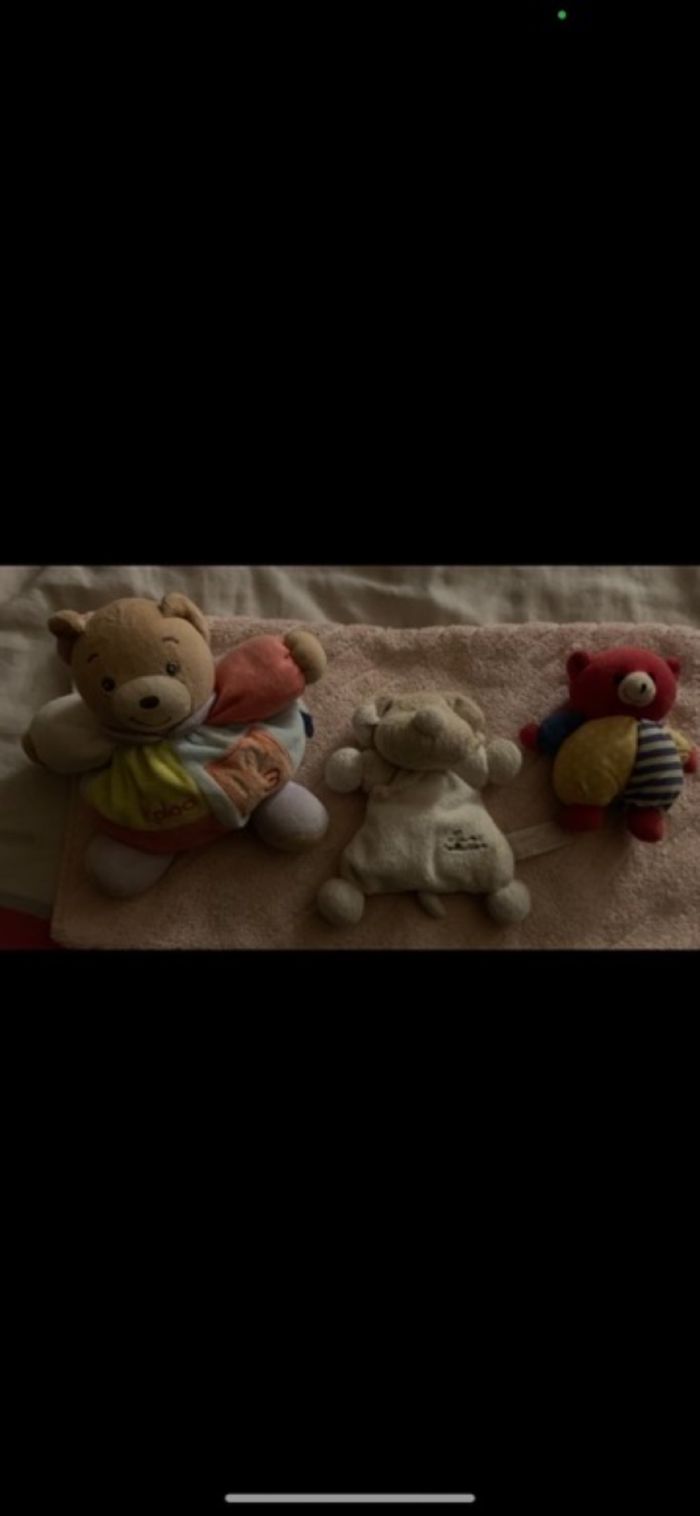 Lot 2coussin bébé avec 6peluche - photo numéro 2