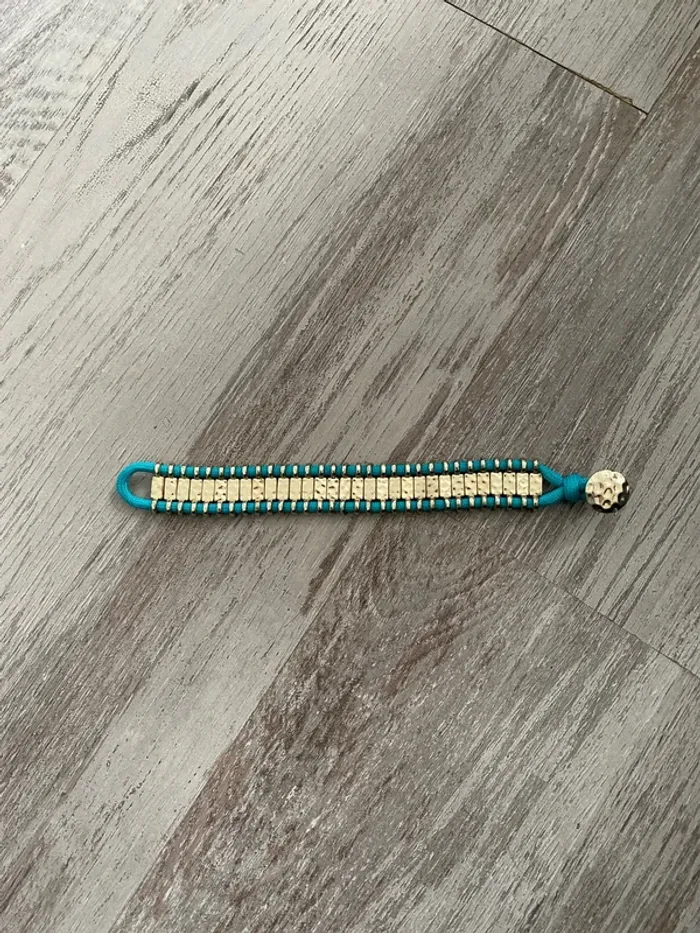 Bracelet doré et turquoise