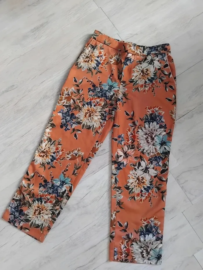 Pantalon fleuris Zara Basic - photo numéro 3