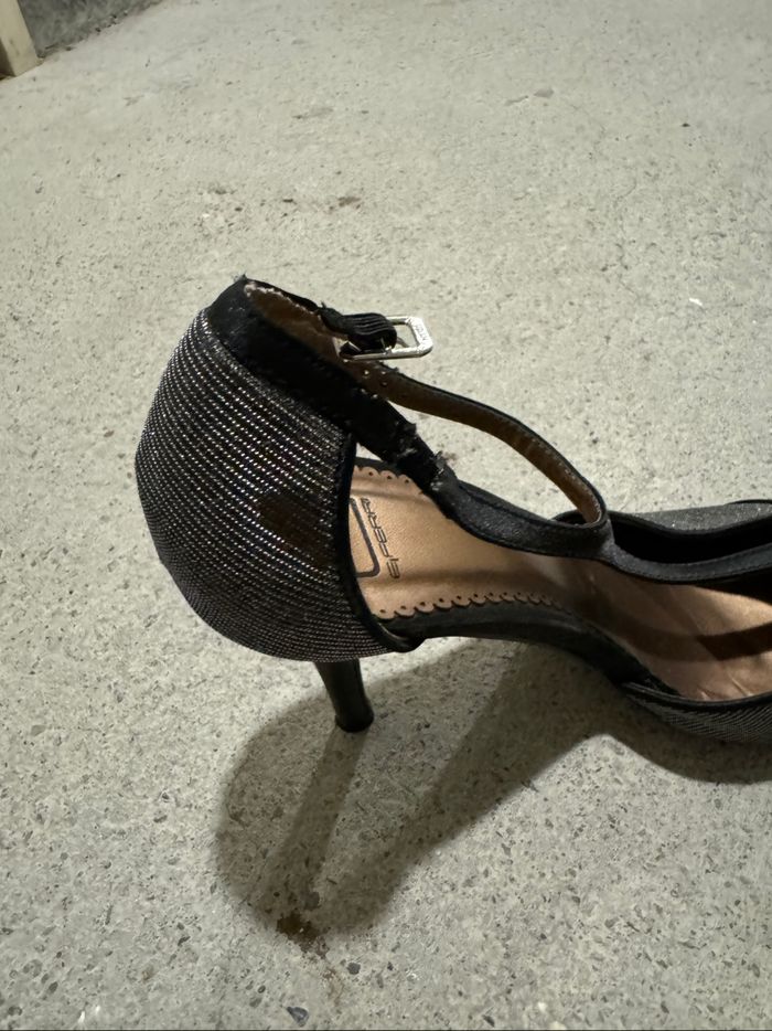 Escarpins avec lanière - photo numéro 6