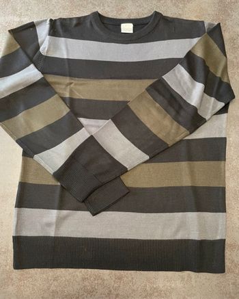 Pull homme à rayure col rond taille M