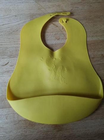 Bavoir plastique