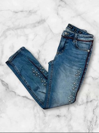 Jean Y2K Miss Me Ankle Skinny Perles et Clous Délavé Bleu Taille 26 US / 34 FR