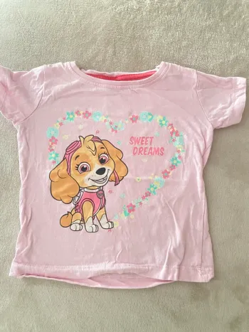 T-shirt manches courtes taille 2/3 ans