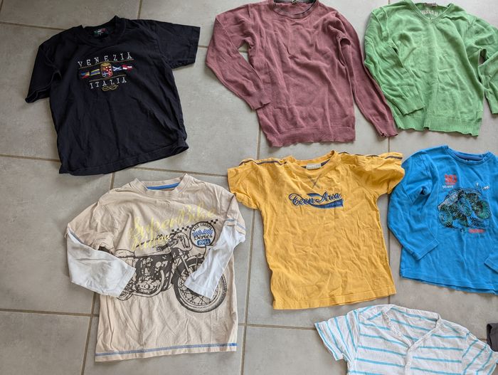 Lot de vêtements garçon 8 ans - photo numéro 4