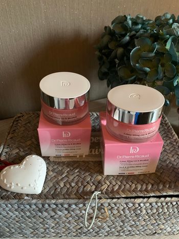 Crème cou et décolleté lifting 