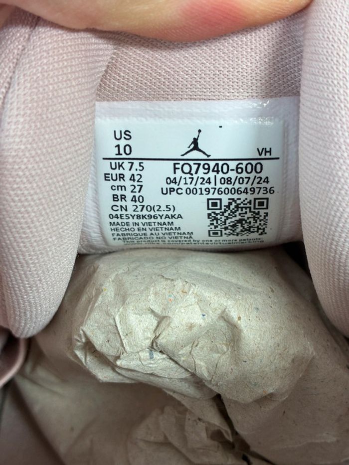 Baskets Jordan 4 rm pink rose pointure 42 neuves - photo numéro 10