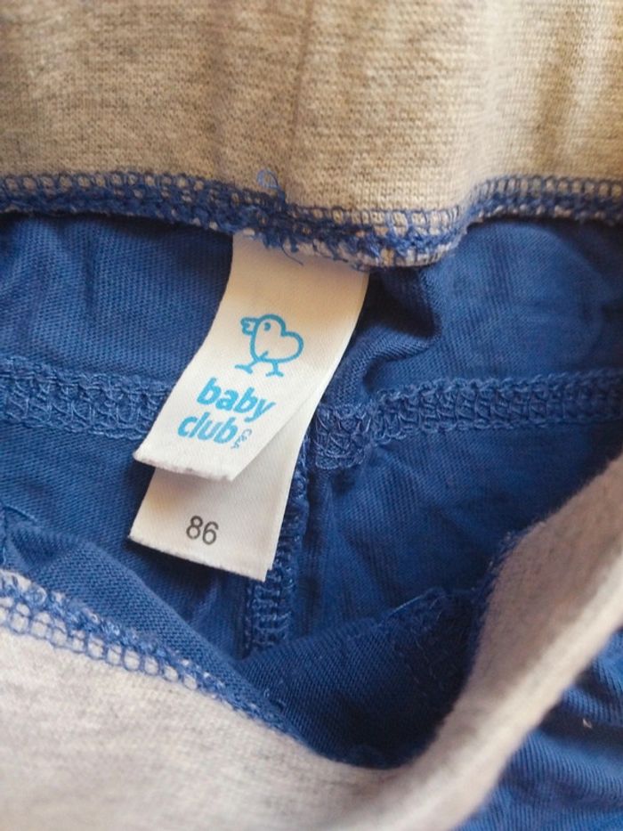 Short garçon. C&a, 24 mois - photo numéro 2