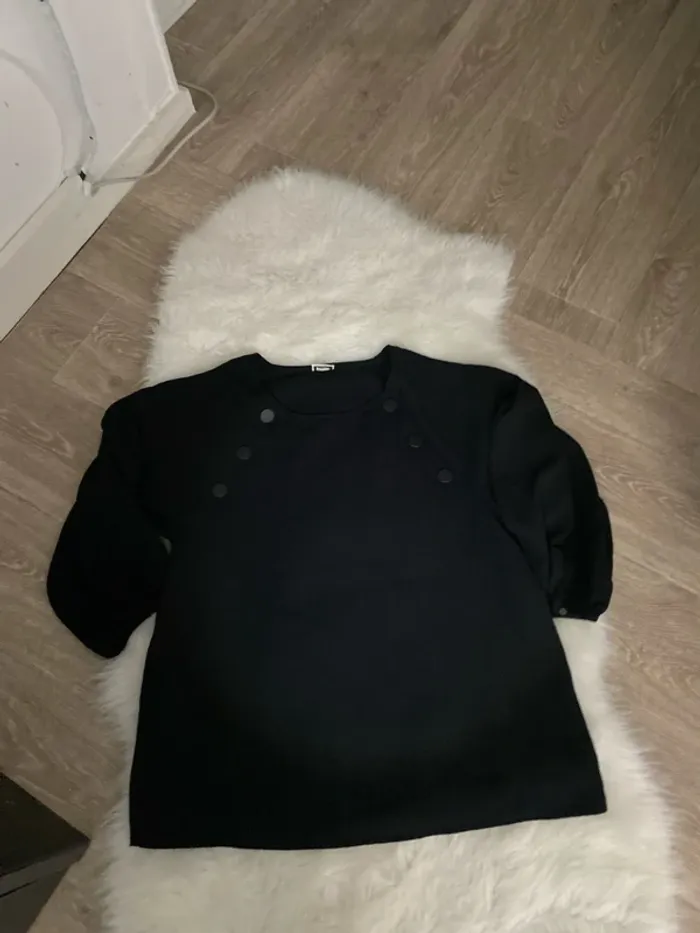 Chemise noire - photo numéro 2