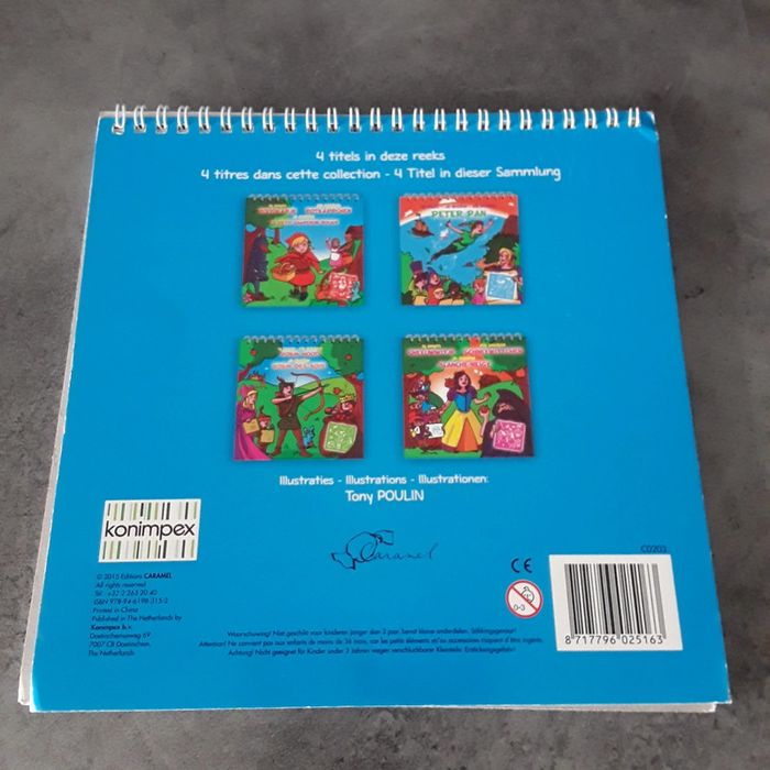 Livre cahier dessin peter pan avec pochoirs - photo numéro 2