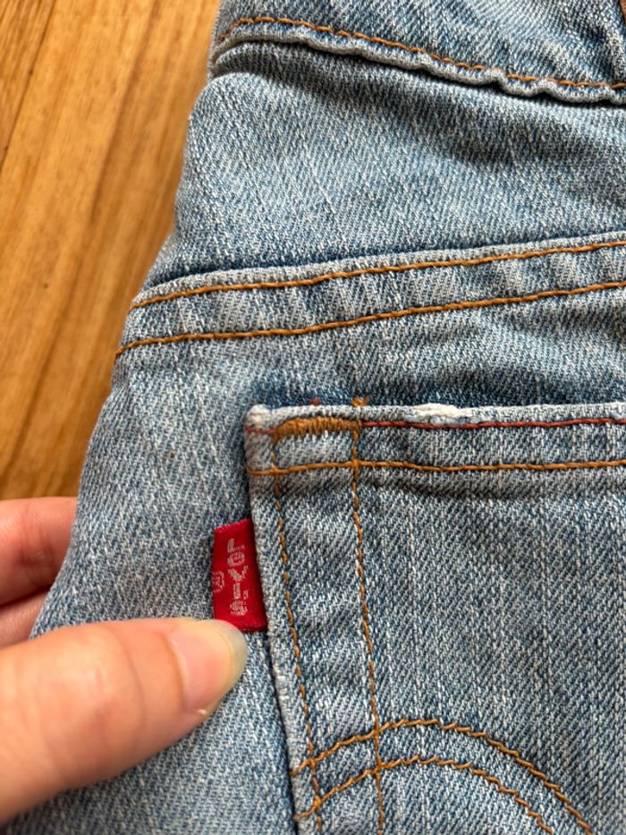 Jean femme Levi’s 515 bootcut évasé y2k 2000s bleu clair troué Mexique US rare taille 36/38 S/M - photo numéro 3
