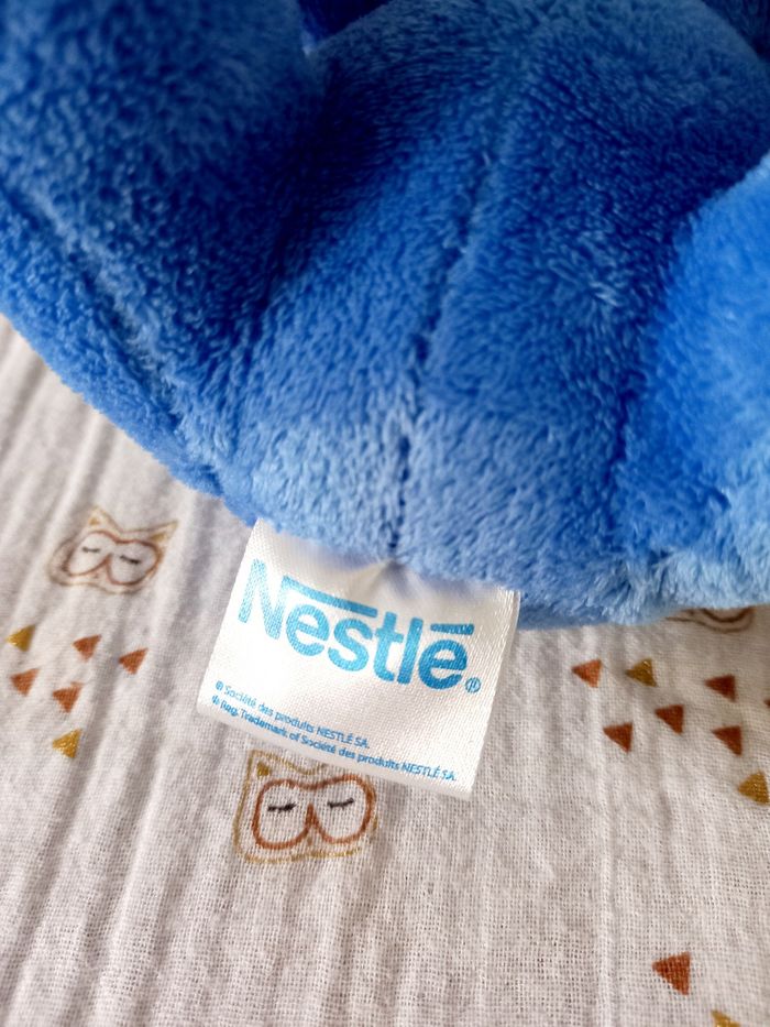 Peluche ours bleu Nestlé - photo numéro 3