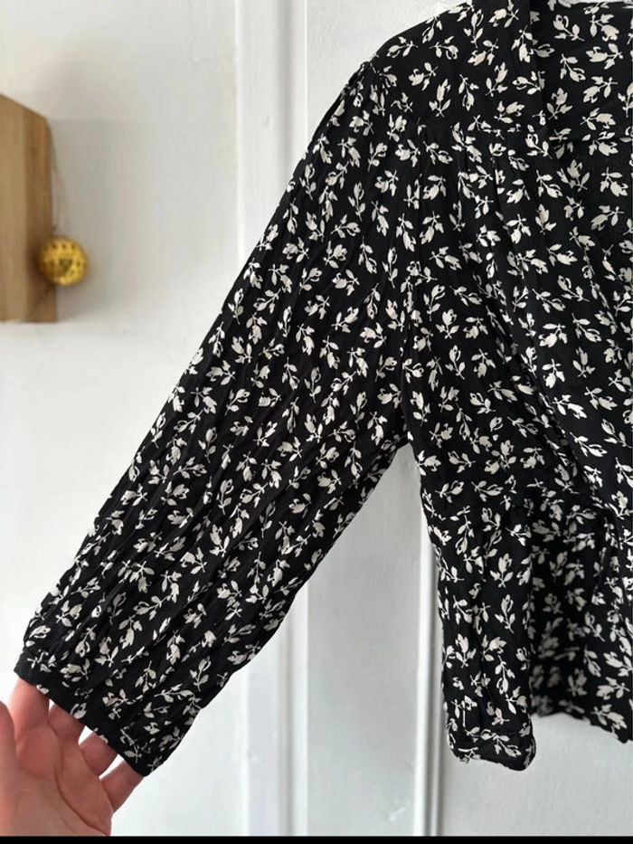 Blouse courte manches 3/4 fleurie noir blanc taille M Mango - photo numéro 4