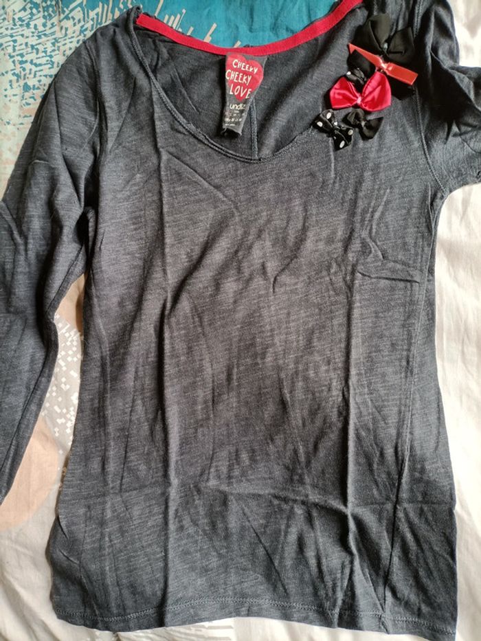 T-shirt avec noeuds - photo numéro 5