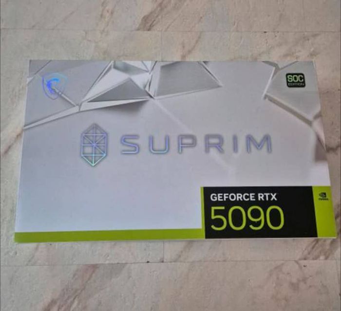 Carte graphique RTX 5090 suprim