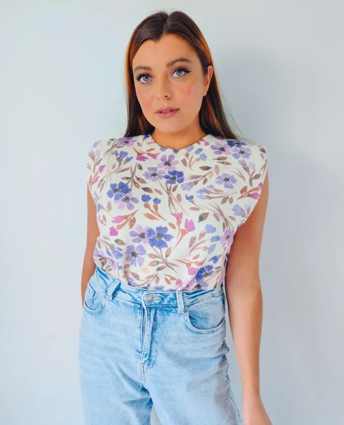 Tee-shirt gilet avec épaulettes lainage doux  fleuri mauve moderne tendance rétro Taille 38