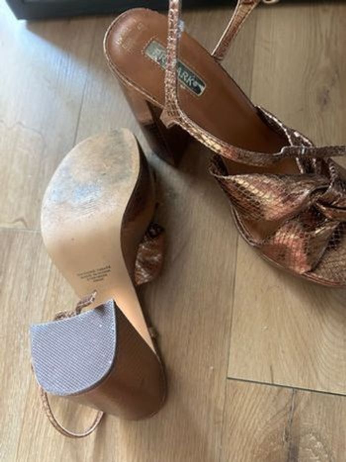 Talons hauts brillants couleur bronze primark - photo numéro 9