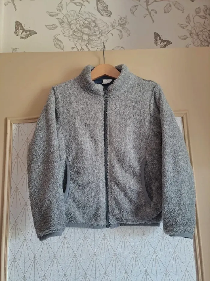Veste polaire chaude garçon tbe grise poco piano 5-6 ans