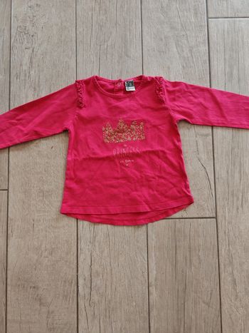 Pull fin rose "a princesse born"  23 mois