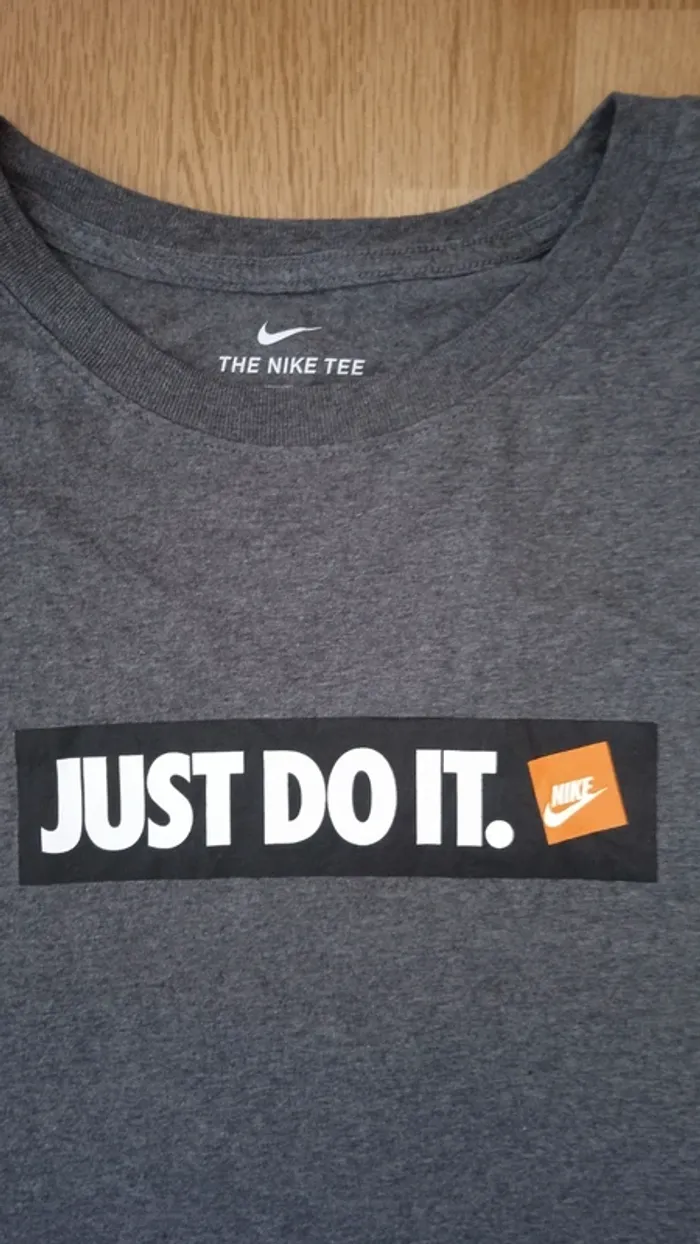 Tee-shirt Nike "Just Do It" gris homme XXL – L’attitude avant tout - photo numéro 2