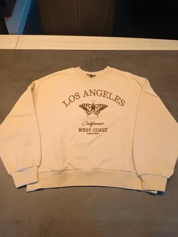 Vends sweat Kiabi los Angeles taille XXS 12 ans.