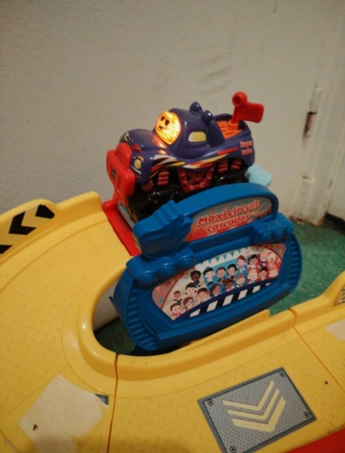 Circuit tutute bolide - photo numéro 2