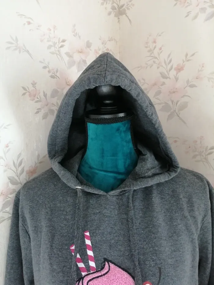 Sweat à capuche gris avec cupcake brodé / jennyfer / (L) - photo numéro 4