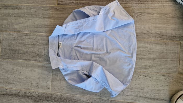 Chemise manches longues. Taille 36 ans. - photo numéro 2
