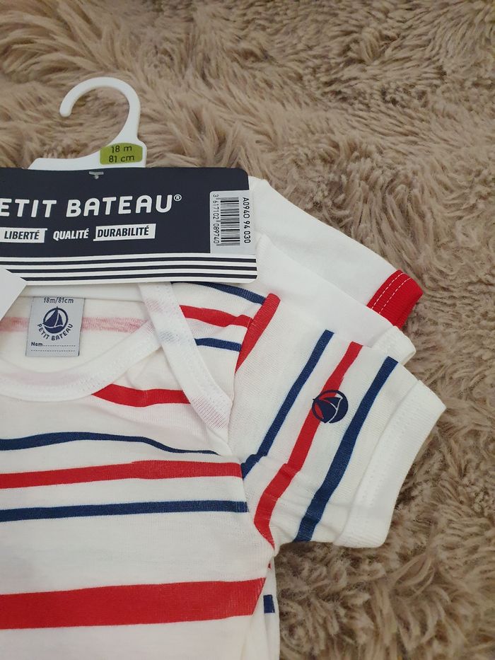 Lot de 3 bodies manches courtes 18mois petit bateau - photo numéro 3