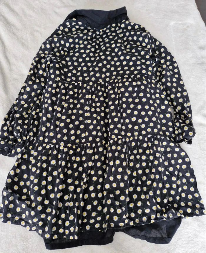 2 belles robes 8 ans - photo numéro 4