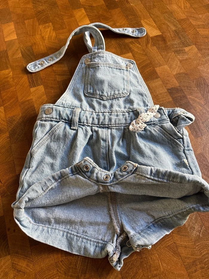Salopette en jeans - photo numéro 2