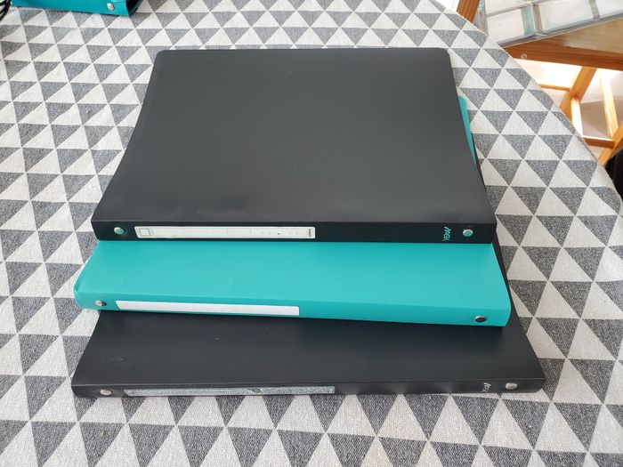 lot de 3 classeurs neuf/très bon état