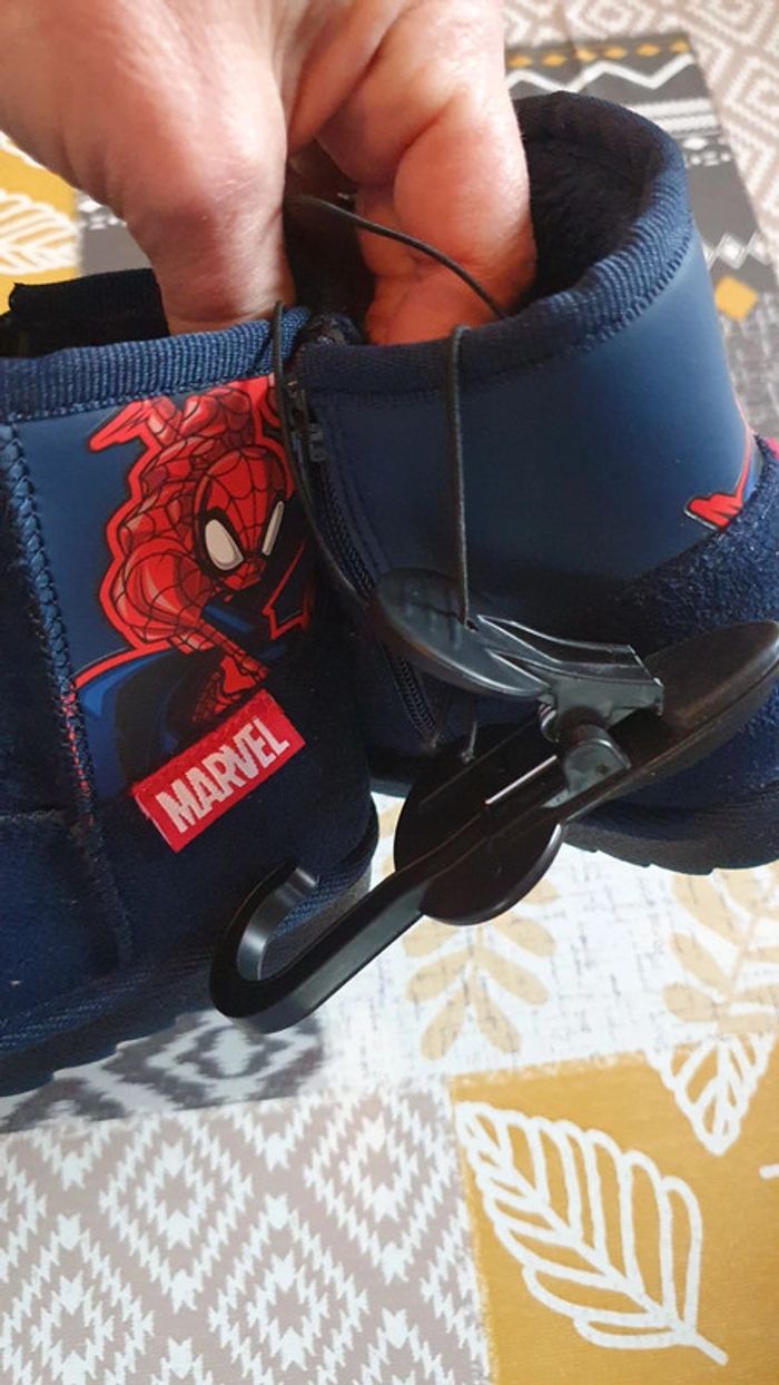 Bottines Marvel Spiderman taille 30-31 - photo numéro 8
