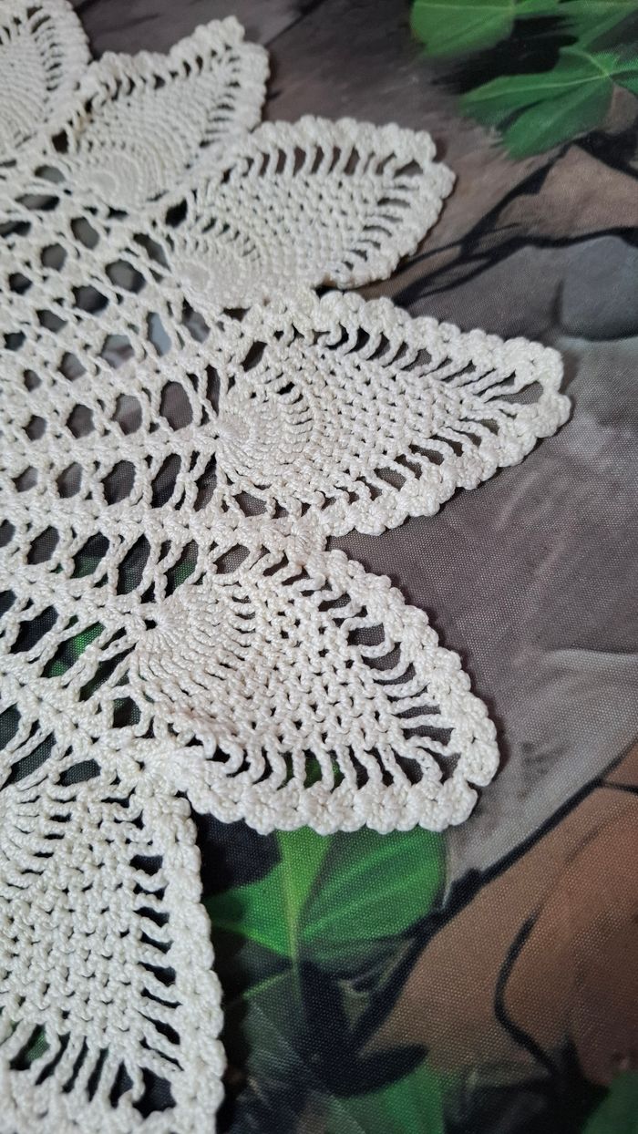 Napperon crochet motif fleur feuille écru blanc cassé vintage - photo numéro 2