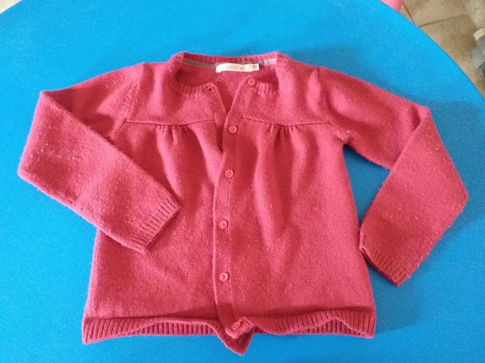 Gilet framboise pourpre 10 ans
