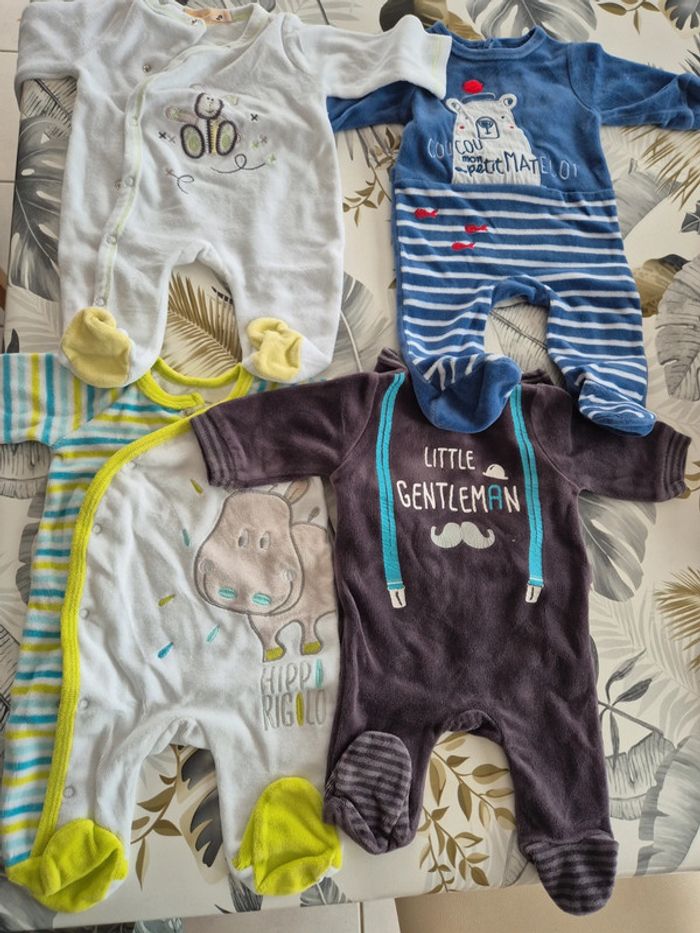 Lot de 11 pyjama chaud 1 mois - photo numéro 2