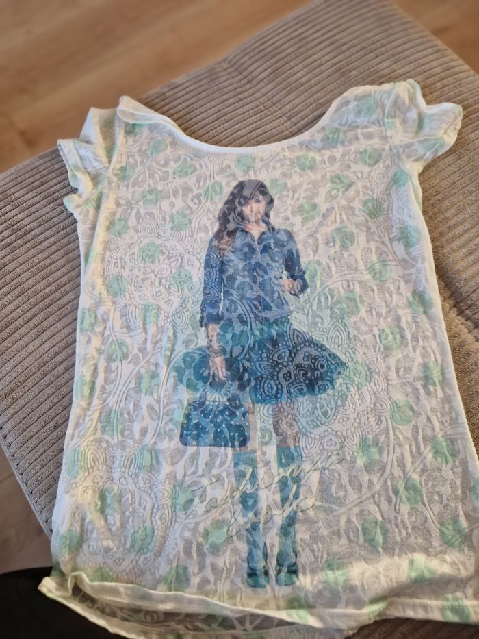 Tee-shirt