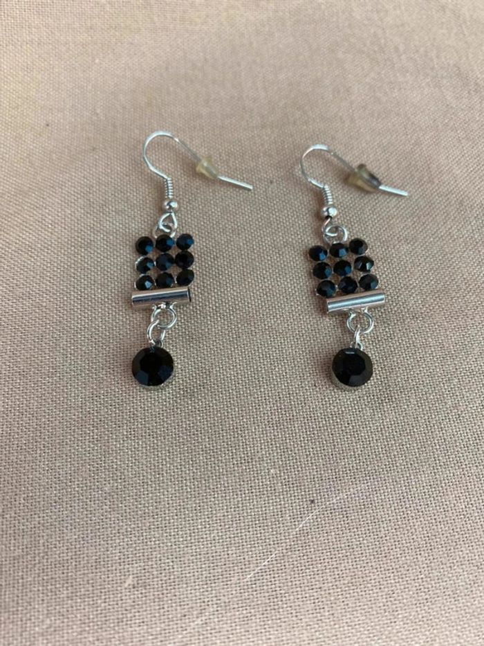 Boucle d’oreilles strass noir - photo numéro 2