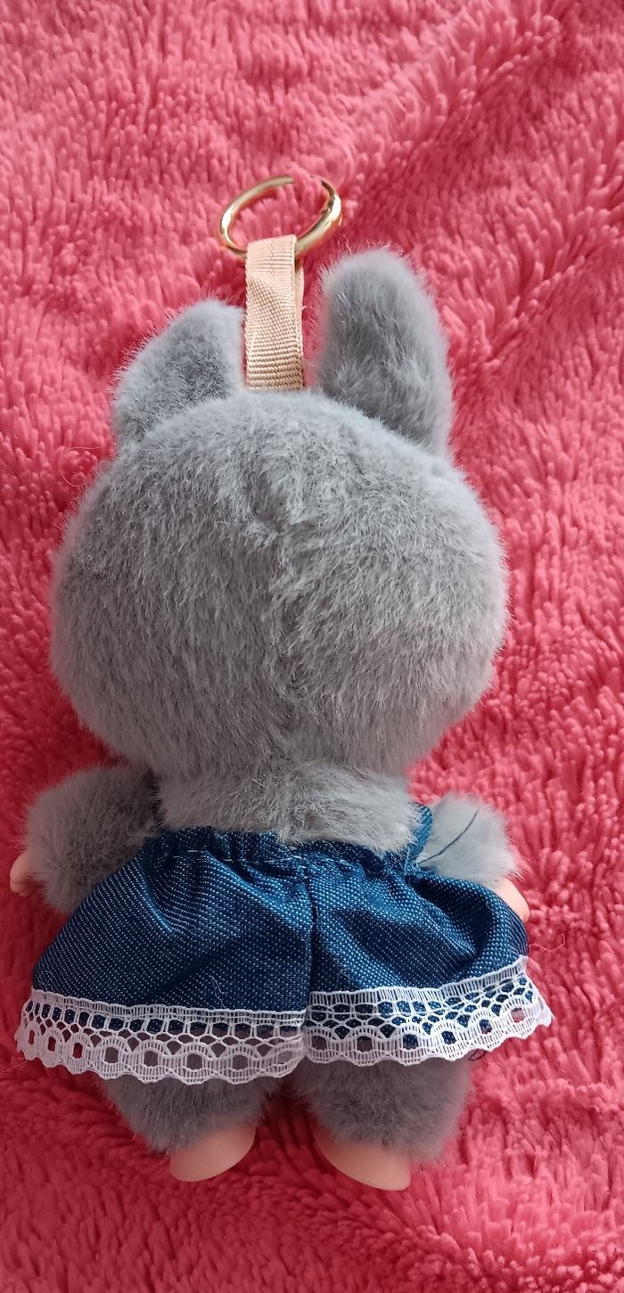 Lafufu (labubu) habillé - photo numéro 2