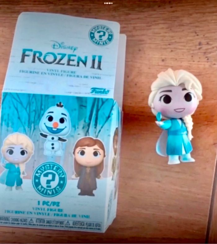 Figurine reine des neiges