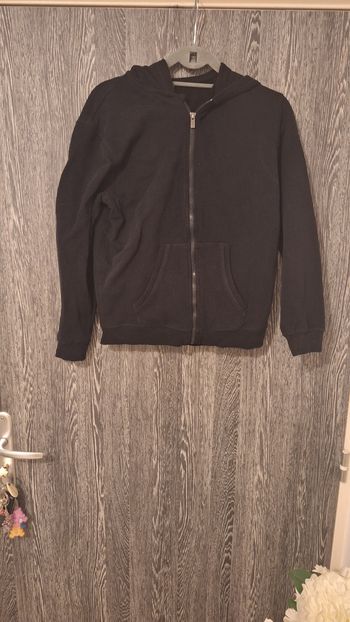 Sweat à capuche en molleton noir