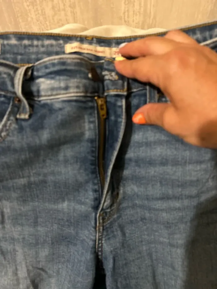 Jeans Levis - photo numéro 3