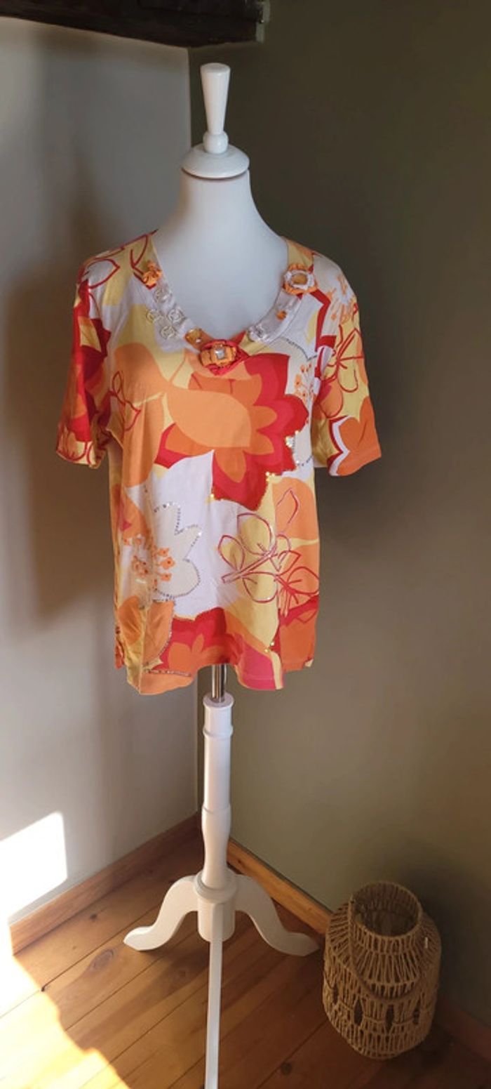 Joli t-shirt Via Appia Due Taille 44