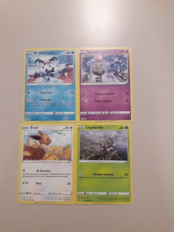 M. Mime de Galar + Spoink + Évoli + Lépidonille lot de 4 cartes Pokémon neuves
