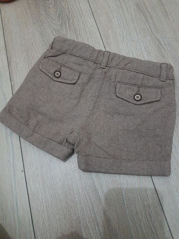 Un short hiver garçon 6/9 mois zara effet laine beige foncé marron clair - photo numéro 4