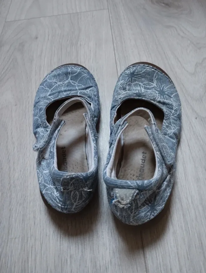 Chaussons fille Vertbaudet pointure 29 - photo numéro 2