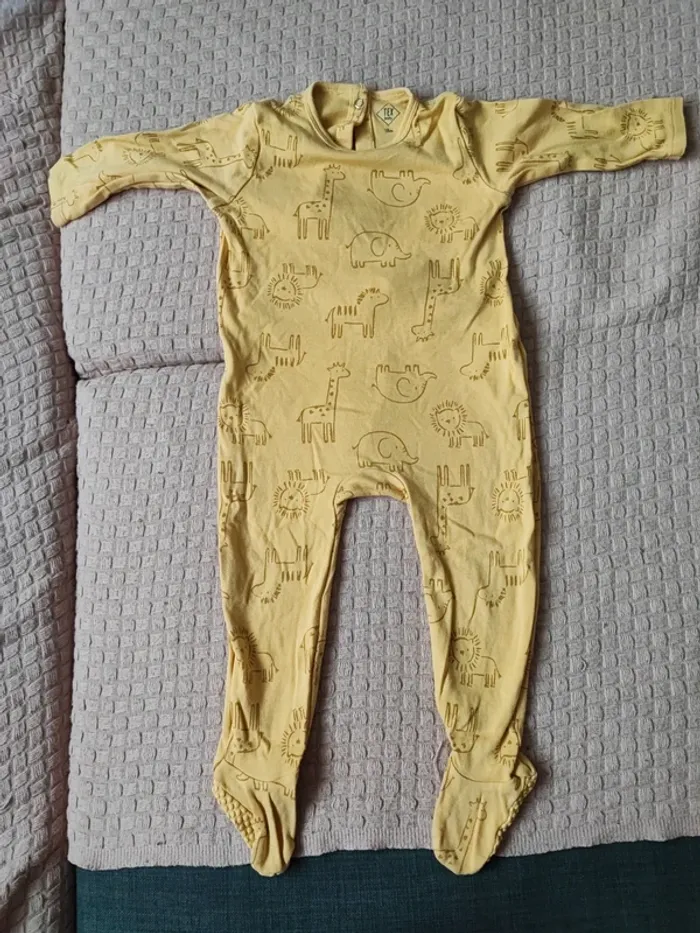 Lot pyjamas 1 pièce 18 mois - photo numéro 3