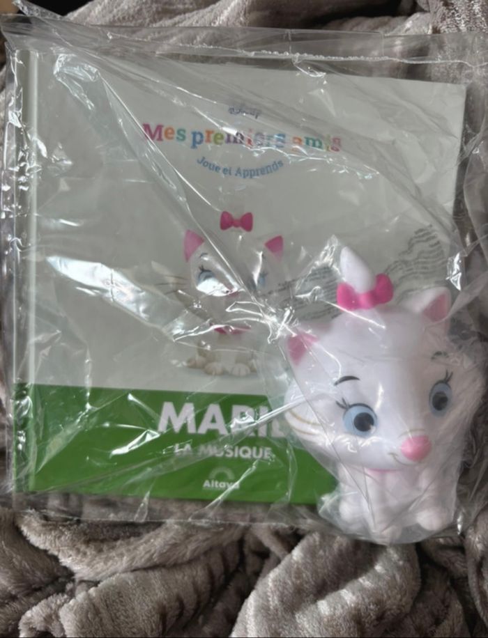 Figurine + Livre Marie n 46 Mes Premiers Amis Disney Altaya