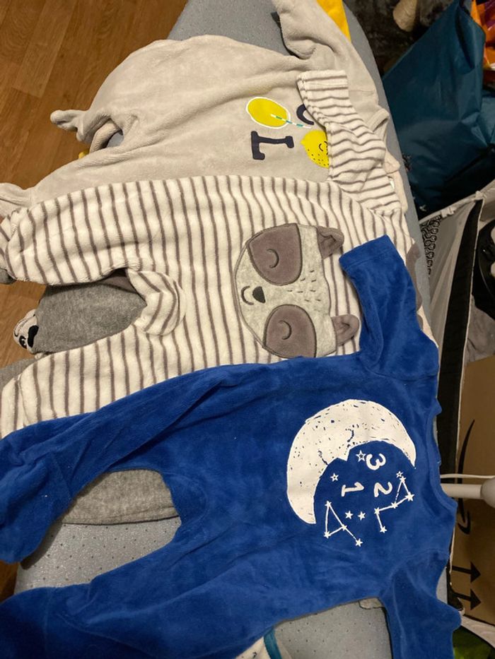 Lot 12 pyjamas - photo numéro 2